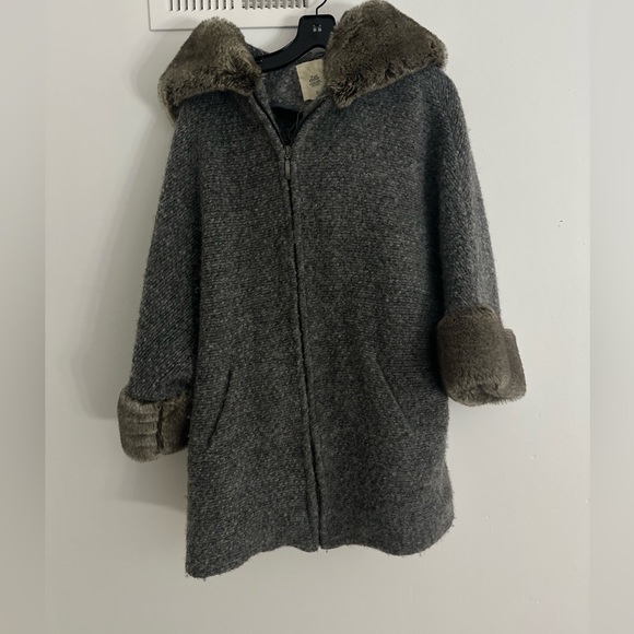 Zara Oversize Sweater Coat Wool with Faux fur hood - Picture 6 of 10